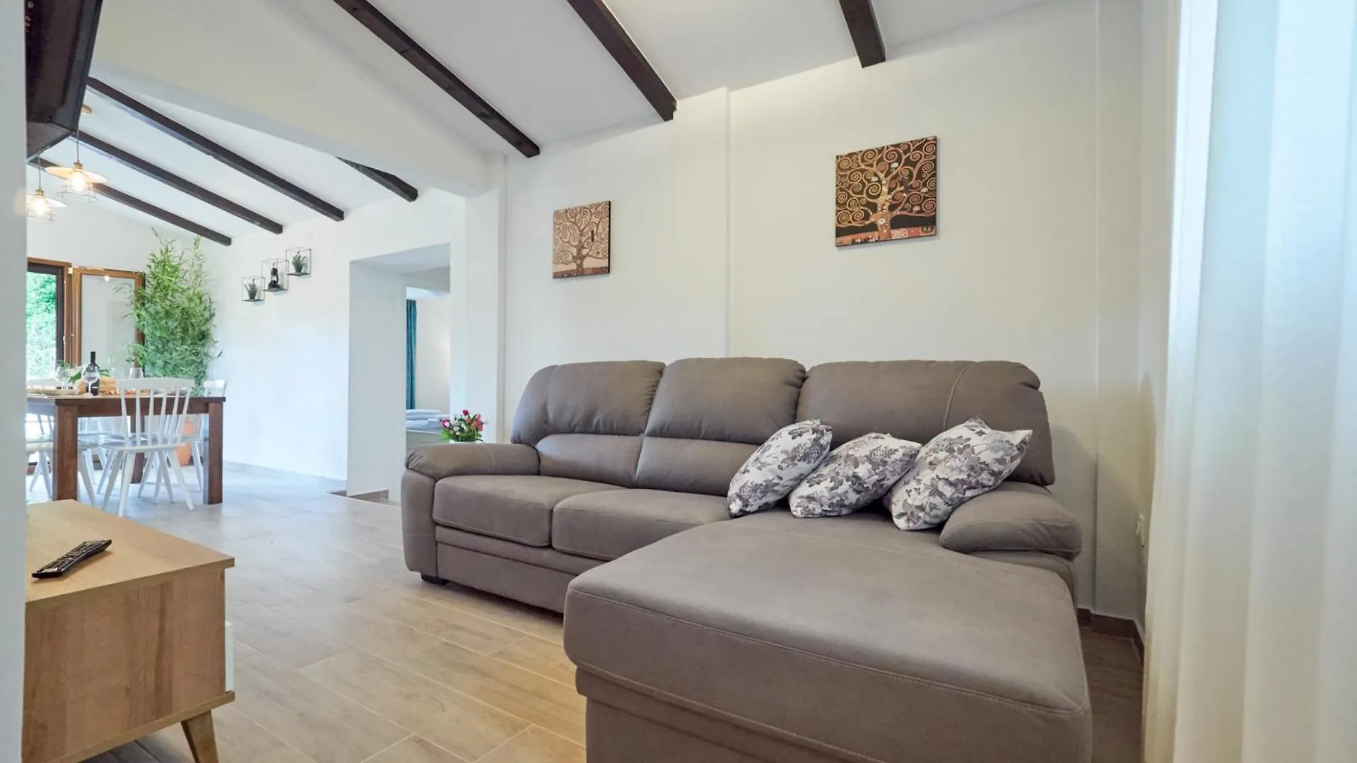 בית נופש בוזט Casa Valla By Rent Istria